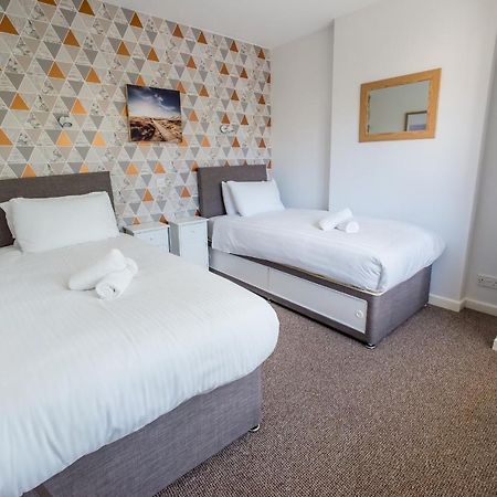 Sea Road Apartments Борнмут Экстерьер фото